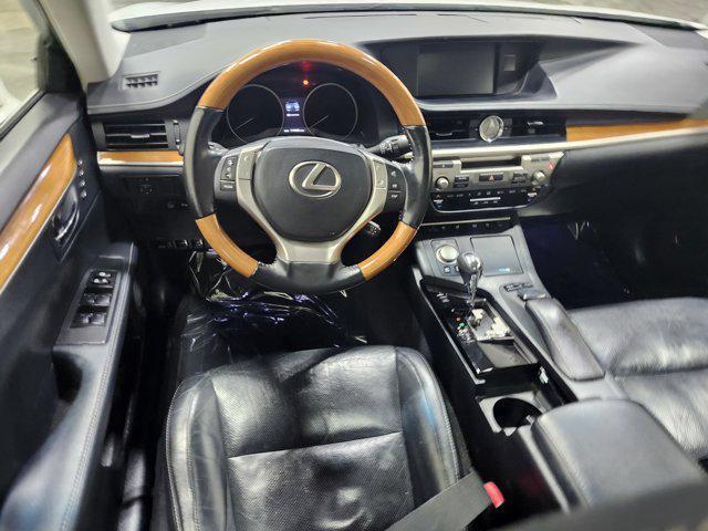 used 2015 Lexus ES 300h car, priced at $14,100