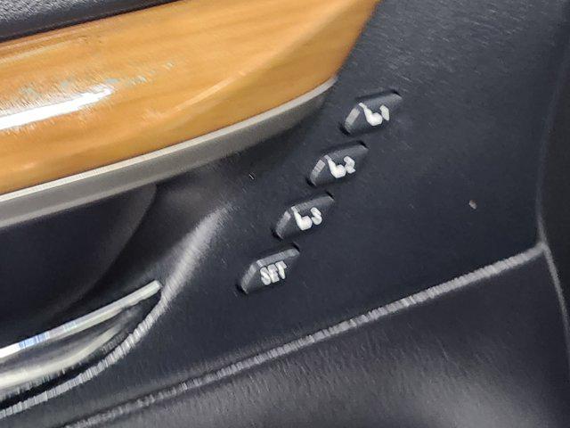 used 2015 Lexus ES 300h car, priced at $14,100