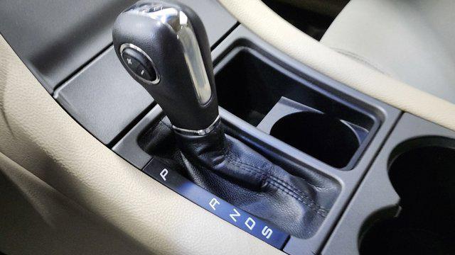 used 2016 Ford Taurus car, priced at $8,400