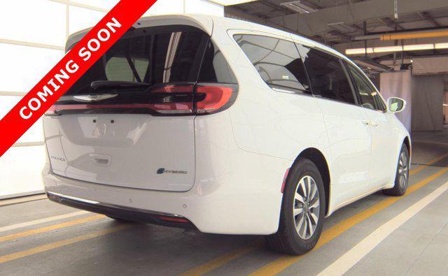 used 2022 Chrysler Pacifica Hybrid car, priced at $18,500