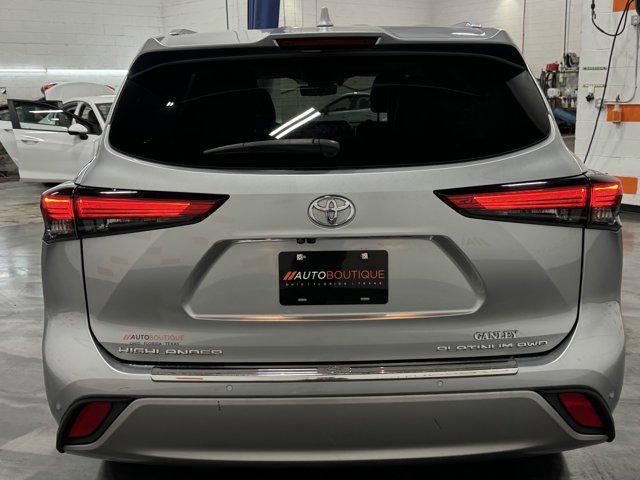 used 2020 Toyota Highlander car, priced at $28,500