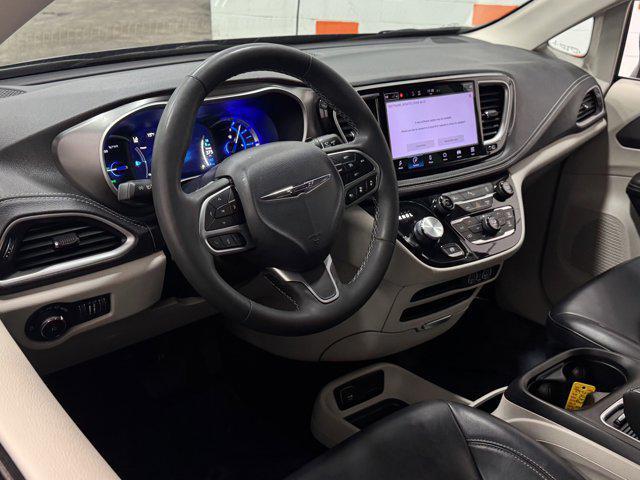 used 2023 Chrysler Pacifica Hybrid car, priced at $22,045