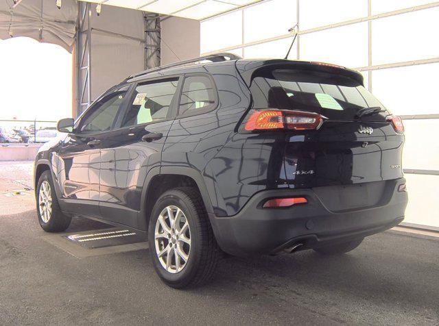 used 2016 Jeep Cherokee car