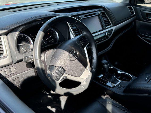 used 2019 Toyota Highlander car, priced at $22,500