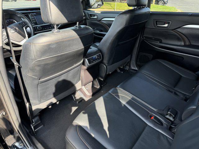 used 2019 Toyota Highlander car, priced at $22,500