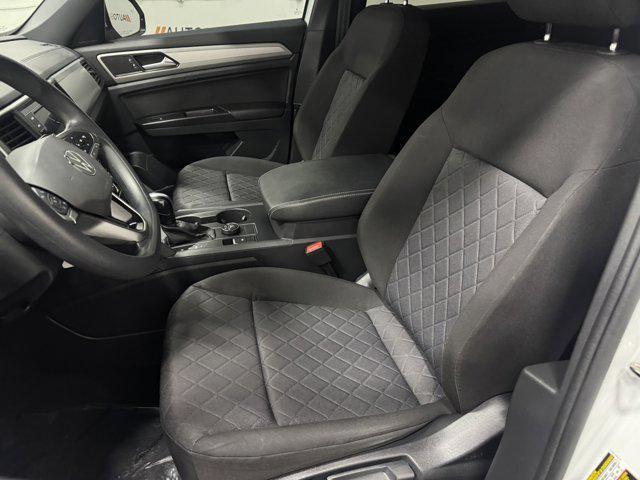 used 2020 Volkswagen Atlas Cross Sport car, priced at $17,045