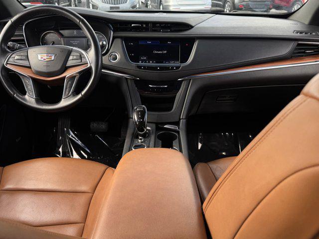 used 2020 Cadillac XT5 car, priced at $22,400