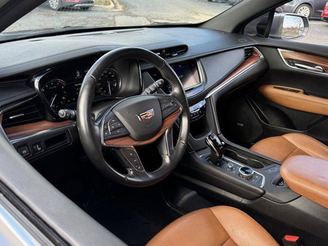 used 2020 Cadillac XT5 car, priced at $22,400