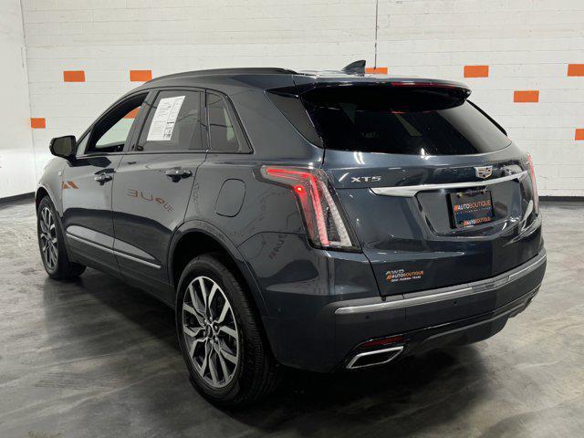 used 2021 Cadillac XT5 car, priced at $24,100