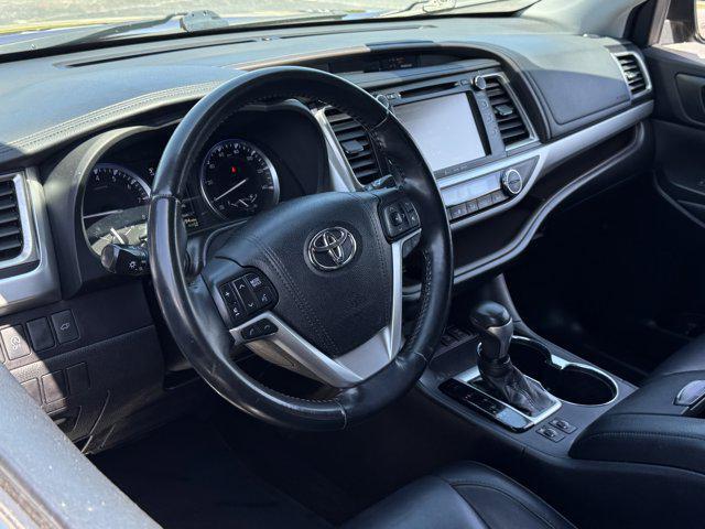 used 2018 Toyota Highlander car, priced at $22,800