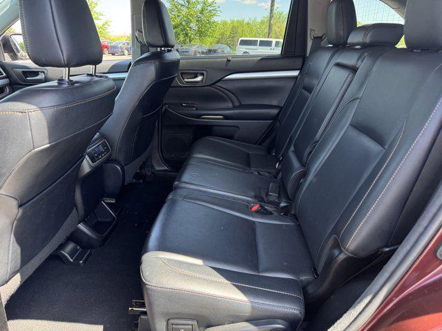 used 2018 Toyota Highlander car, priced at $22,800
