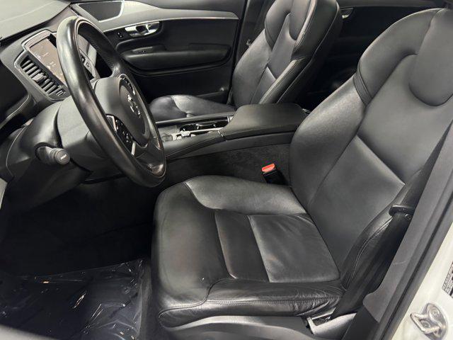 used 2022 Volvo XC90 car, priced at $22,100