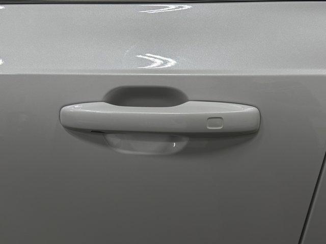 used 2022 Volvo XC90 car, priced at $22,100