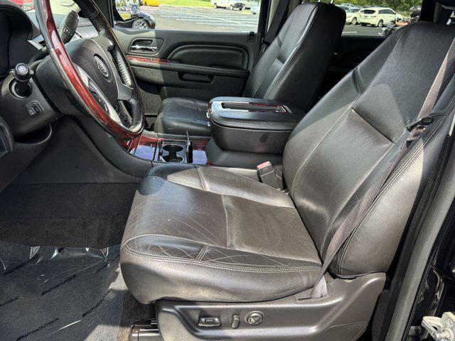 used 2013 Cadillac Escalade car, priced at $16,800