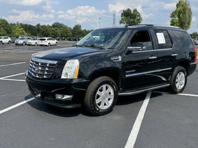 used 2013 Cadillac Escalade car, priced at $16,800