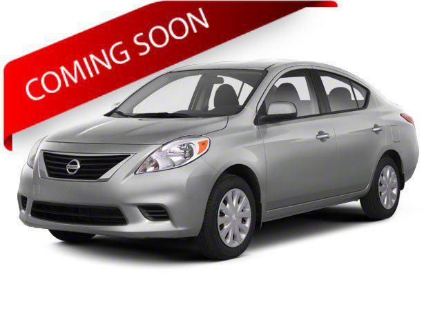 used 2013 Nissan Versa car