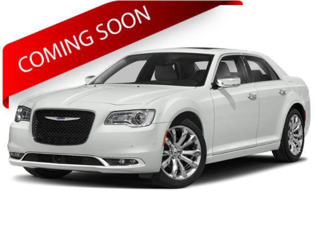 used 2019 Chrysler 300 car