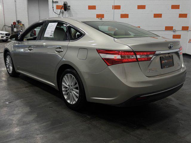 used 2014 Toyota Avalon Hybrid car, priced at $13,945