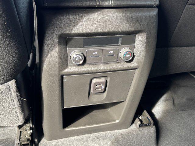 used 2023 Chevrolet Traverse car, priced at $20,900