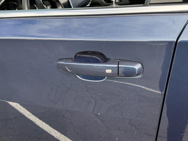 used 2023 Chevrolet Traverse car, priced at $20,900