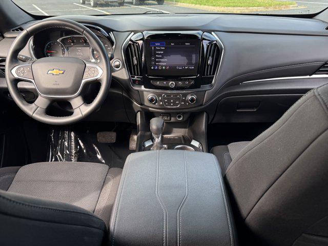 used 2023 Chevrolet Traverse car, priced at $20,900