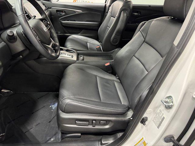 used 2022 Honda Pilot car, priced at $33,545