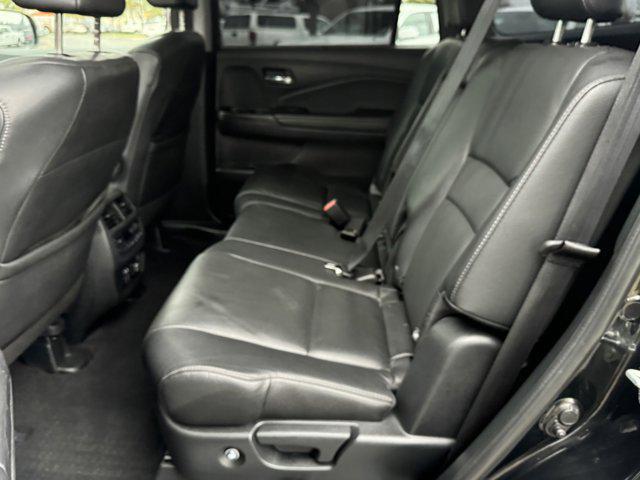 used 2022 Honda Pilot car, priced at $29,545