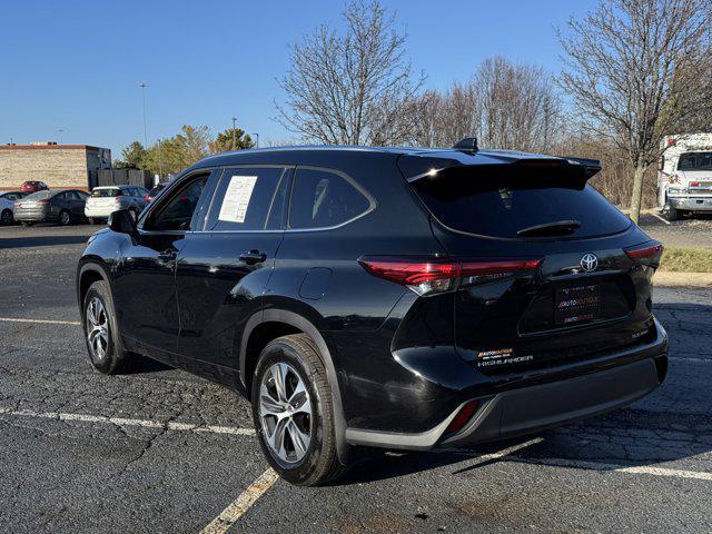 used 2020 Toyota Highlander car, priced at $28,545