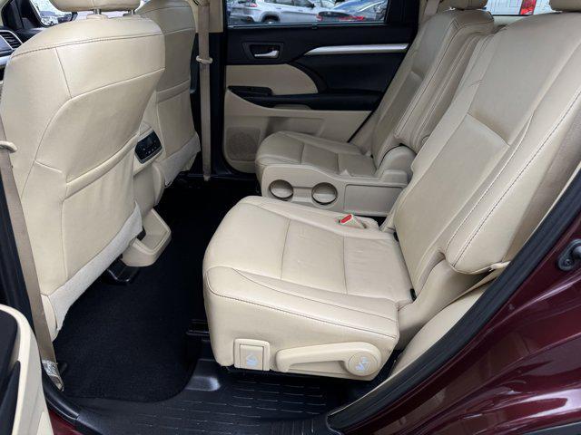 used 2019 Toyota Highlander car, priced at $25,500