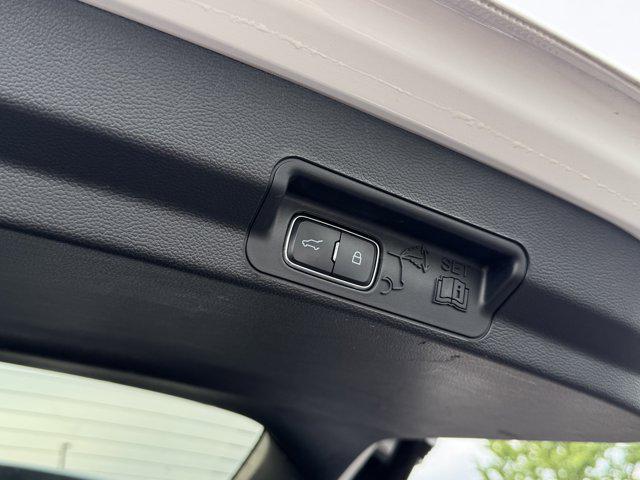 used 2024 Ford Explorer car, priced at $27,800