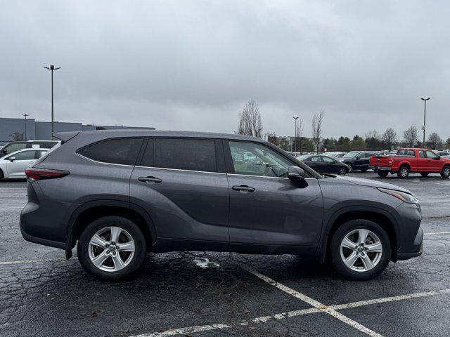 used 2024 Toyota Highlander car, priced at $35,100