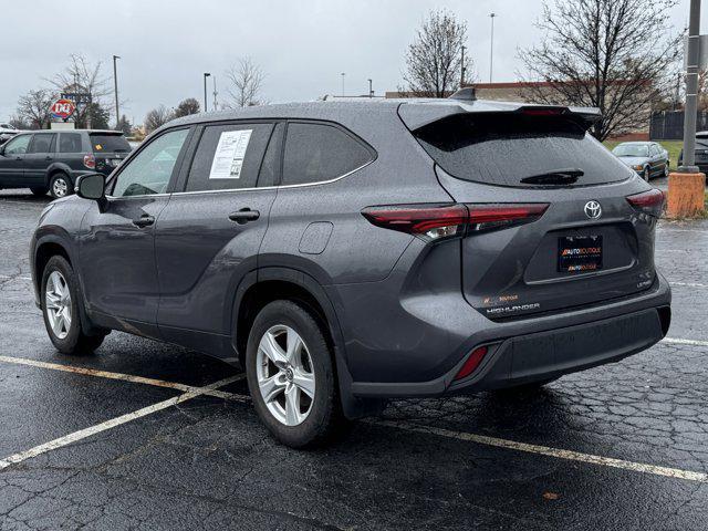 used 2024 Toyota Highlander car, priced at $35,100