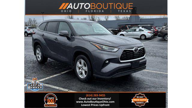 used 2024 Toyota Highlander car, priced at $35,100