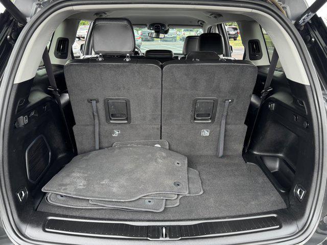 used 2022 Jeep Grand Cherokee L car, priced at $27,500