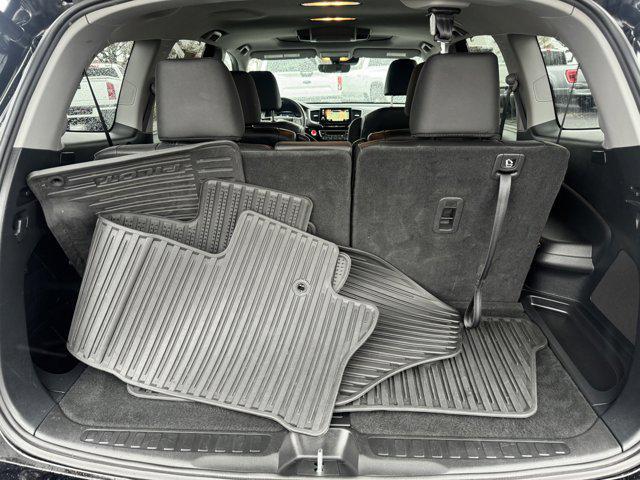 used 2022 Honda Pilot car, priced at $34,045