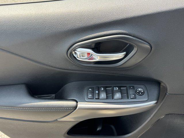 used 2020 Jeep Cherokee car, priced at $13,500