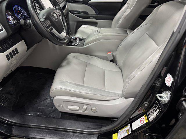 used 2018 Toyota Highlander car, priced at $22,600