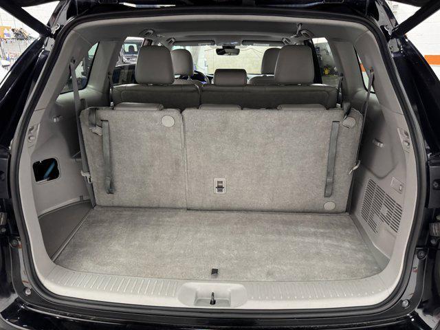 used 2018 Toyota Highlander car, priced at $22,600