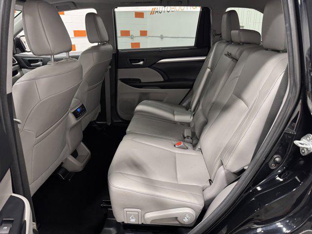 used 2018 Toyota Highlander car, priced at $22,600