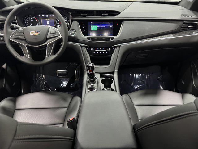 used 2025 Cadillac XT5 car, priced at $53,000