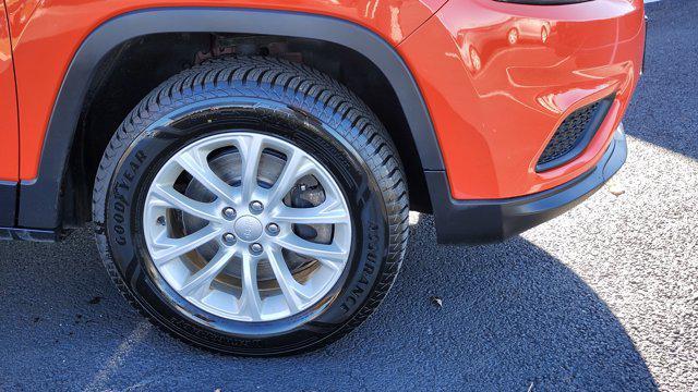 used 2021 Jeep Cherokee car, priced at $13,300