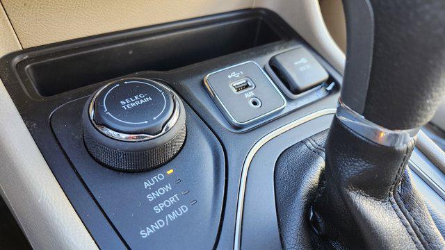 used 2021 Jeep Cherokee car, priced at $13,300