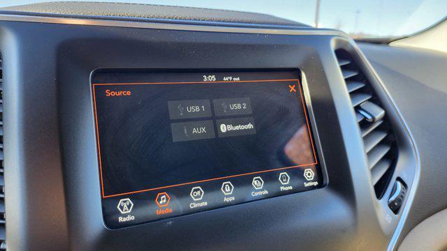 used 2021 Jeep Cherokee car, priced at $13,300