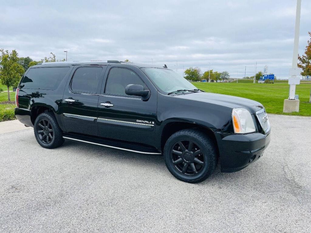 used 2007 GMC Yukon XL car, priced at $9,995