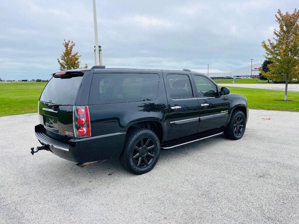 used 2007 GMC Yukon XL car, priced at $9,995