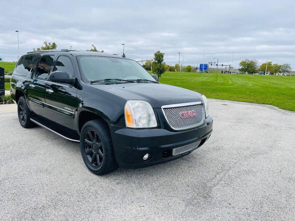 used 2007 GMC Yukon XL car, priced at $9,995