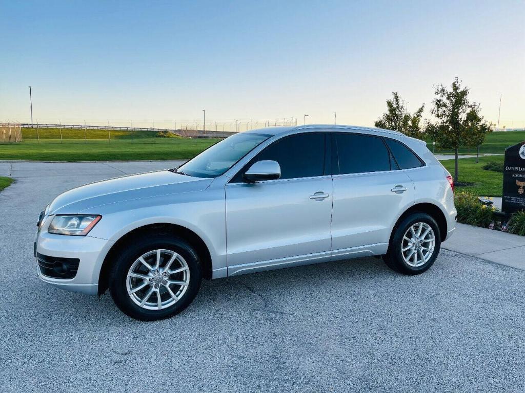 used 2012 Audi Q5 car, priced at $9,995