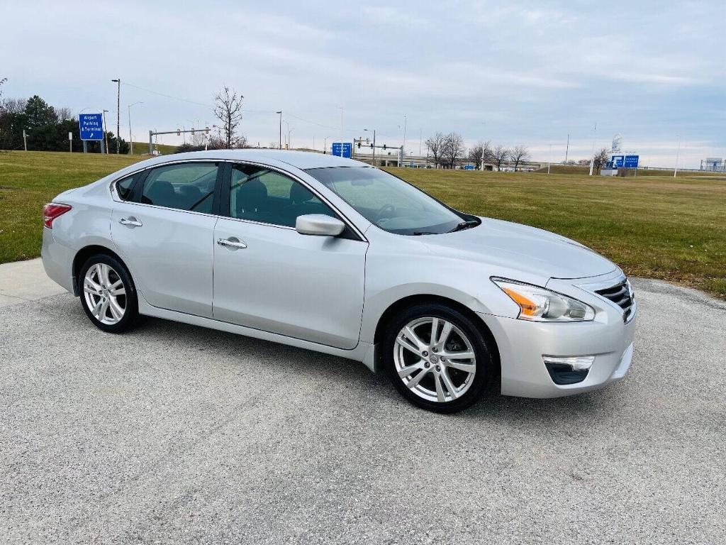 used 2013 Nissan Altima car, priced at $7,995