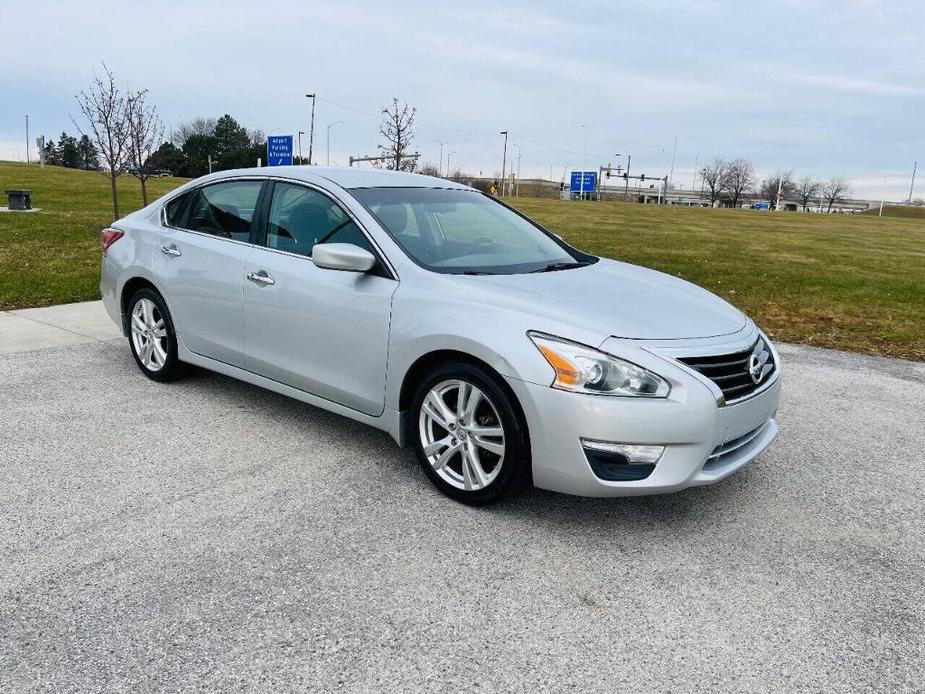 used 2013 Nissan Altima car, priced at $7,995