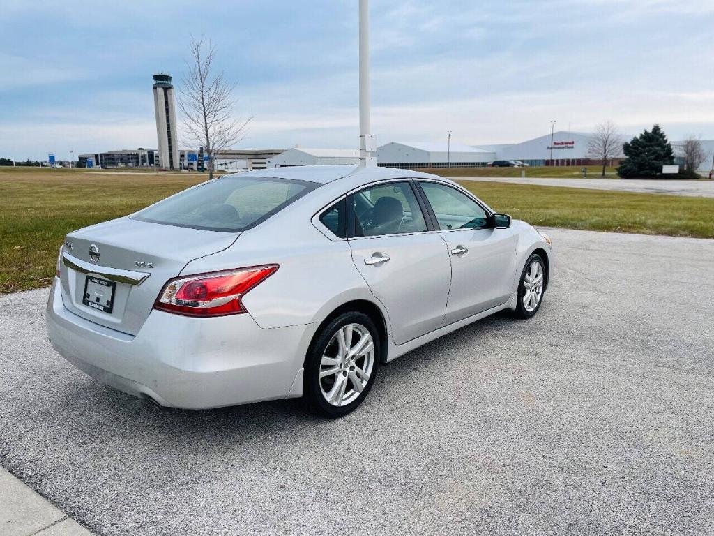 used 2013 Nissan Altima car, priced at $7,995